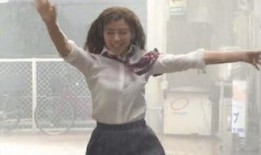 娱乐吃瓜酱身高,娱乐吃瓜酱的身高之谜，究竟有多高？