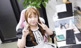 娱乐吃瓜酱服饰,潮流与趣味并存，打造个性时尚新风尚