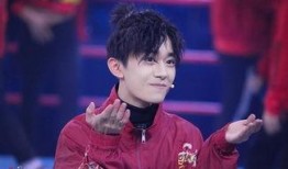 易烊千玺爆料问答视频,幕后故事与成长点滴