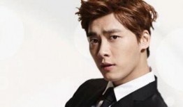 爆料李易峰球星脏辫视频,球星风度与时尚态度