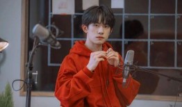 易烊千玺爆料问答视频,幕后故事与成长点滴