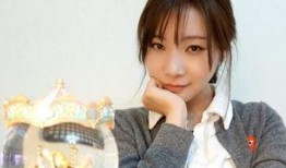 娱乐吃瓜酱兔系女友,揭秘娱乐圈背后的甜蜜秘密