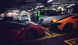 鹿晗爆料豪车图片高清视频,高清视频揭秘明星奢华座驾